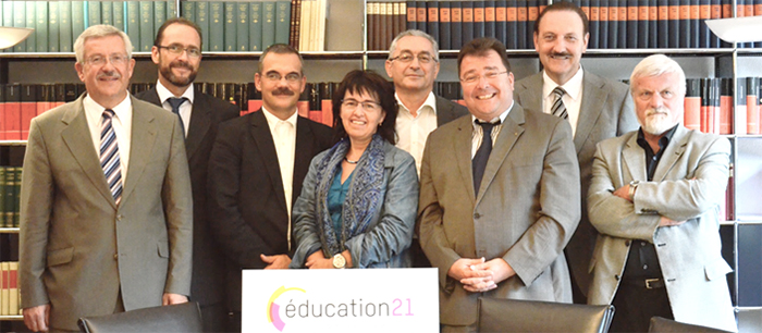 Gründung der Stiftung éducation21 (Unterzeichnende der Gründungsurkunde, 2012) 